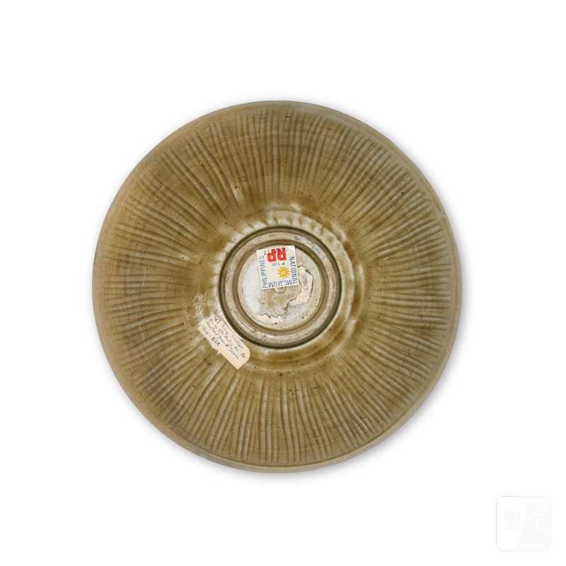 宋 耀州青釉花卉紋盤 | A LARGE YAOZHOU-STYLE CELADON-GLAZED 'FLORAL' DISH - 图5